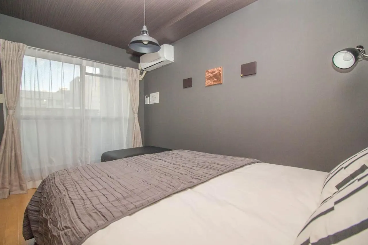 Nakayoshi Stay 201 Osaka Japonya